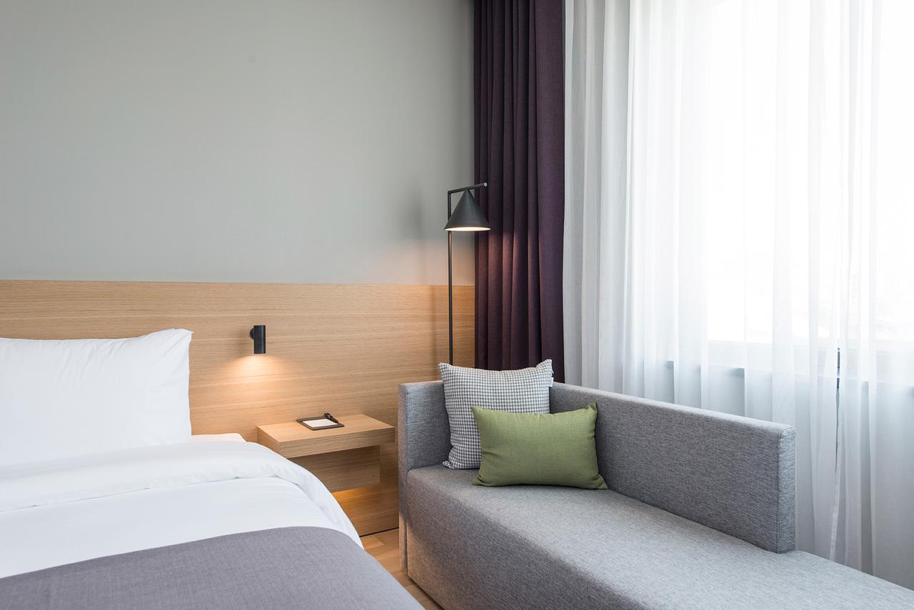 Alex 72 Hotel Suwon Extérieur photo