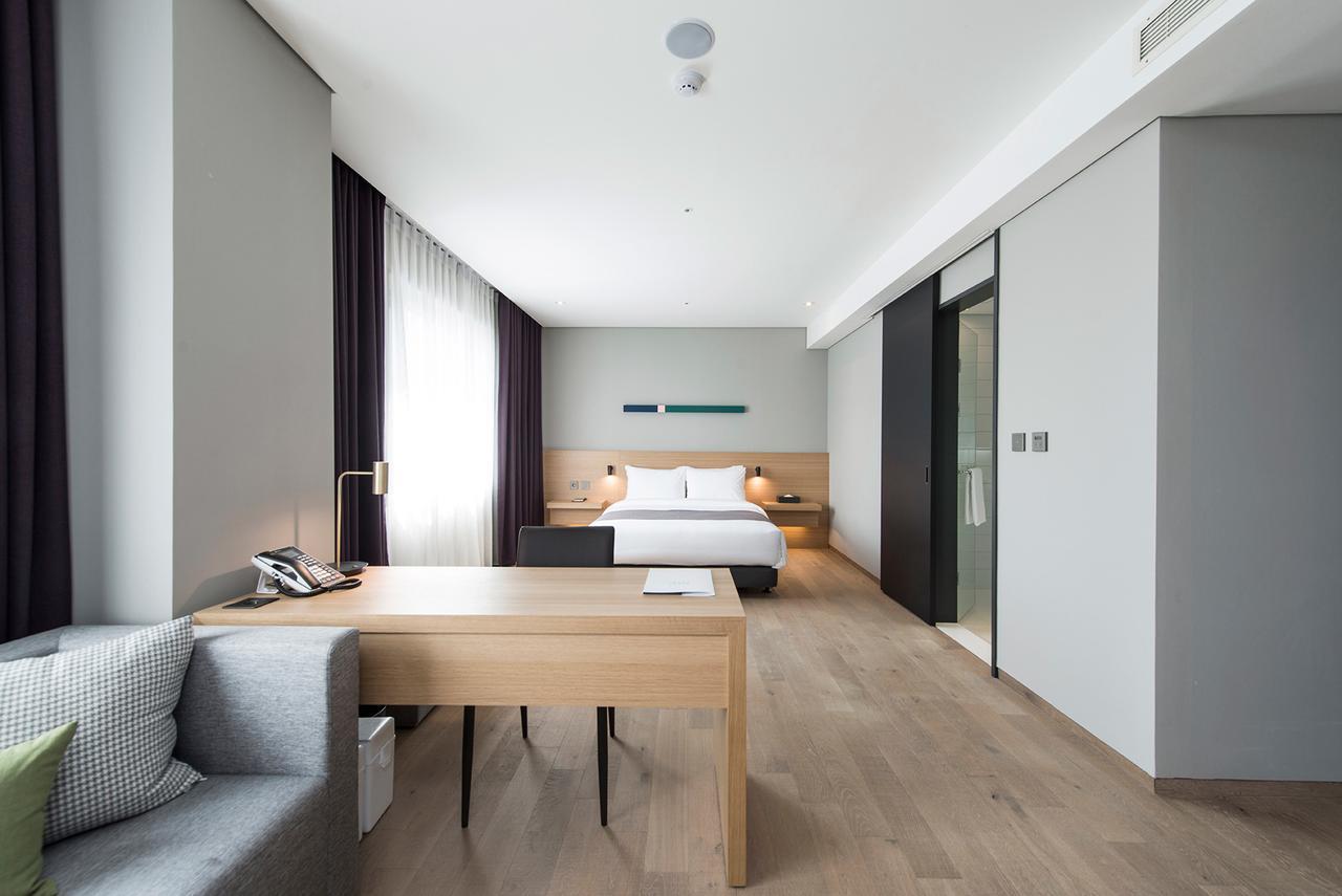 Alex 72 Hotel Suwon Extérieur photo