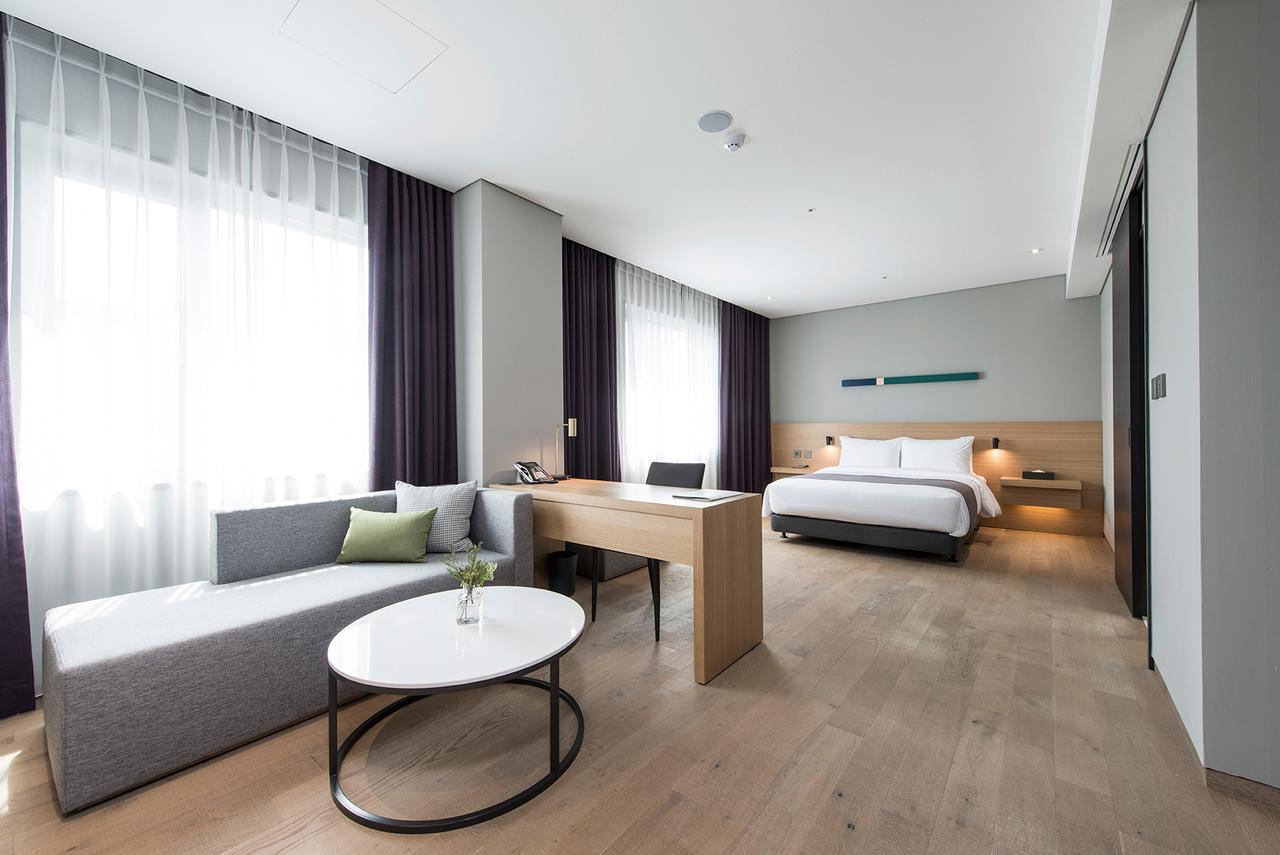 Alex 72 Hotel Suwon Extérieur photo