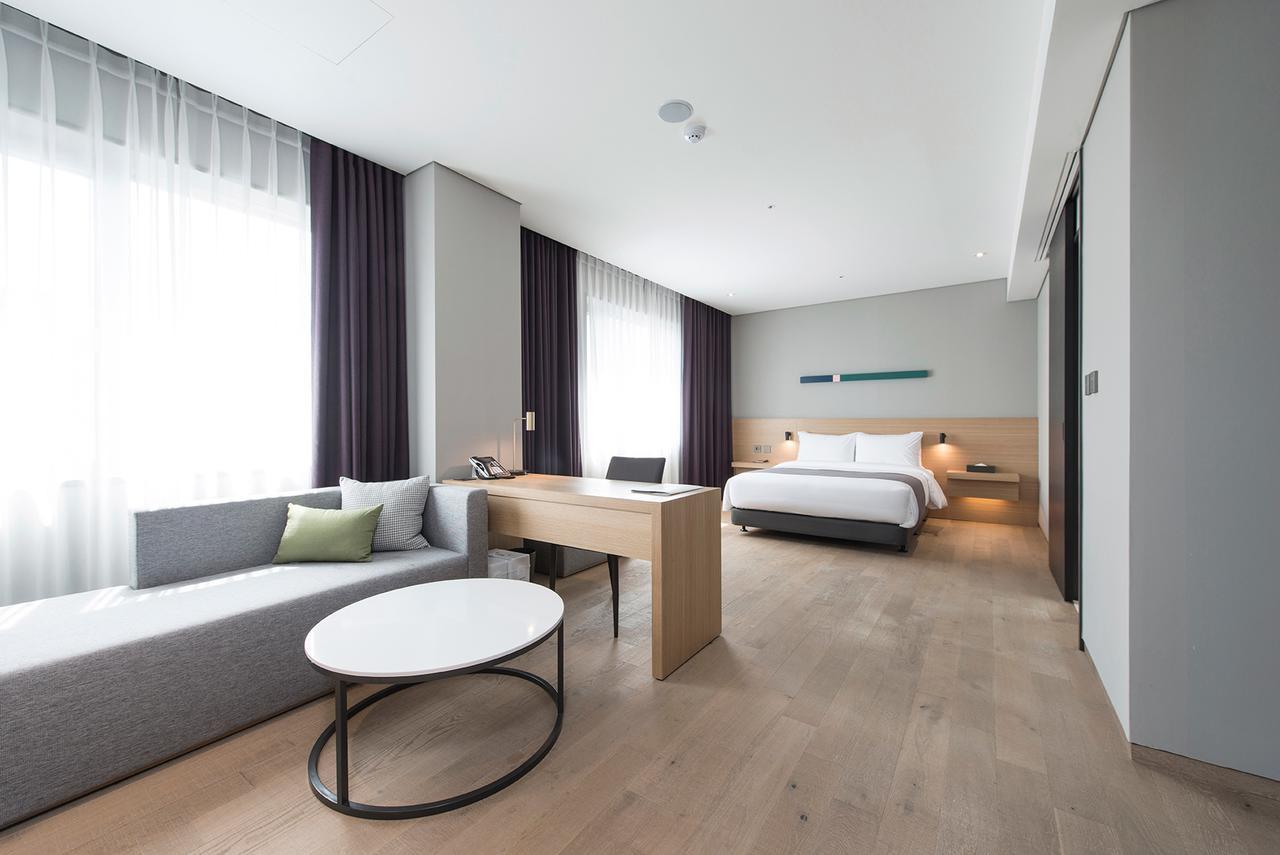 Alex 72 Hotel Suwon Extérieur photo