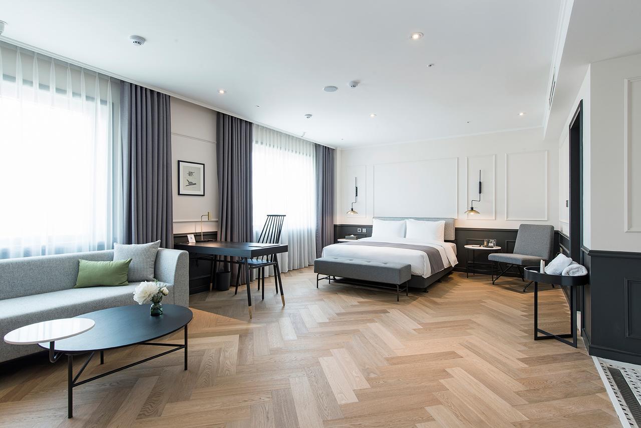 Alex 72 Hotel Suwon Extérieur photo